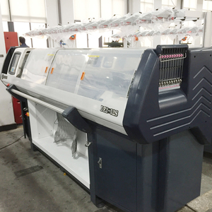 Máquina de tejer digital multicalibre 3/ 5/ 7, para 24 horas de funcionamiento sin parada - Product Image 2