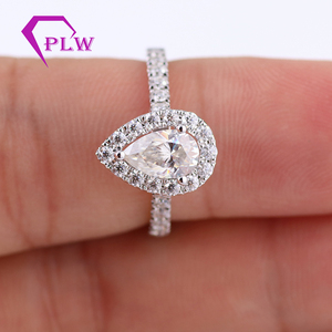Durar para sempre 5X8mm 1carat <span class=keywords><strong>pear</strong></span> forma corte brilhante <span class=keywords><strong>moissanite</strong></span> diamante uma auréola 14k engagement /promise ring