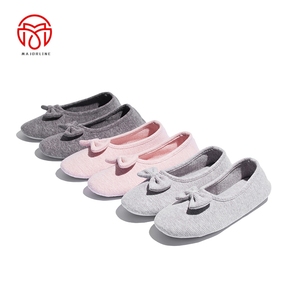 OEM personalizzato Logo interno <span class=keywords><strong>casa</strong></span> Unisex pantofole TPR suola in gomma inverno <span class=keywords><strong>casa</strong></span> pantofola piatta scarpetta ballerina pantofole di peluche <span class=keywords><strong>per</strong></span> le donne - Product Image 2