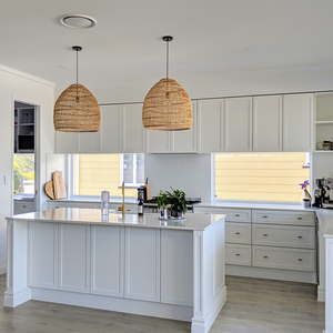 Vermonhouse – meuble de cuisine en MDF, laque blanche, pour villa à brise-bise, 2022 - Product Image 2