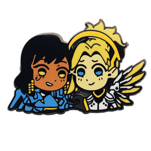 Venta al por mayor China PVC caricatura chica insignia de goma solapa Pin - Product Image 1