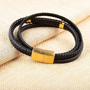 <span class=keywords><strong>Tendenze</strong></span> accessori da uomo 2024 moda oro placcato charm in acciaio inox italiano braccialetti in vera pelle da uomo - Product Image 6