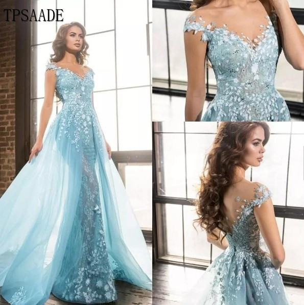 Небесно-голубое вечернее платье с аппликацией и разрезом спереди в пол WF343