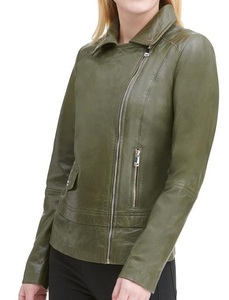 Chaqueta bomber de vuelo de cuero hecha a mano en piel de cordero suave perfecta para los amantes del desgaste urbano vintage y los viajeros - Product Image 5