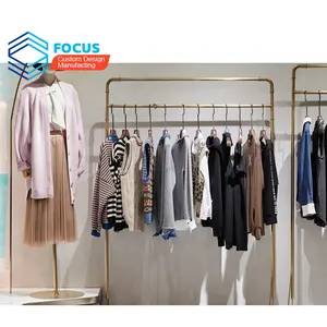 New Clothing Display Ideas Mall Clothing Kiosk Stainless Steel Stand Hanger Clothing Shops Display Stands Display Accessories
