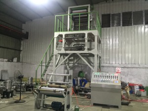 LDPE LLDPE ความเร็วสูงพลาสติกย่อยสลายได้ทางชีวภาพ <span class=keywords><strong>Aba</strong></span> ราคาเครื่องเป่าฟิล์มสามชั้น - Product Image 6