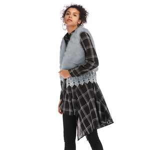 OEM ODM Personnalisé De Luxe Hiver Femmes Manteau Court Gilet En <span class=keywords><strong>Fausse</strong></span> <span class=keywords><strong>Fourrure</strong></span> Sans Manches Recadrée Vestes Pour Dames - Product Image 3