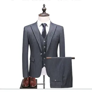 <span class=keywords><strong>Costume</strong></span> d'affaires formel pour <span class=keywords><strong>homme</strong></span> <span class=keywords><strong>à</strong></span> trois pièces <span class=keywords><strong>à</strong></span> rayures verticales - Product Image 1