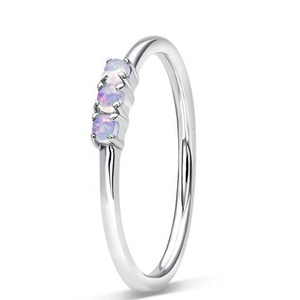 Anello <span class=keywords><strong>di</strong></span> Fidanzamento in <span class=keywords><strong>Opale</strong></span> Bianco <span class=keywords><strong>di</strong></span> Alta Qualità, Forma Ovale, Zircone, Oro Bianco 18k, Argento Sterling 925 - Product Image 2