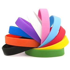 Vendita calda Su Misura della <span class=keywords><strong>Gomma</strong></span> <span class=keywords><strong>di</strong></span> Silicone Wristband del braccialetto del Braccialetto Produttore <span class=keywords><strong>Di</strong></span> Silicone wristband del Braccialetto Personalizzato Il Proprio Logo - Product Image 2