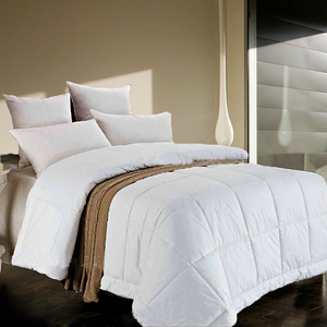 Fibra de poliéster hotel cuatro estaciones <span class=keywords><strong>funda</strong></span> nórdica venta al por mayor la cama edredones blanco poliéster hotel edredón hecho en China - Product Image 1