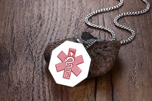 Erkekler moda takı sekizgen kolye tıbbi uyarı kolye - Product Image 4