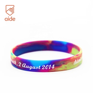<span class=keywords><strong>Bracelet</strong></span> de poignet en Silicone <span class=keywords><strong>pour</strong></span> hommes et femmes, vente en gros, bracelets de poignet personnalisés, Code Qr, identification, bon marché, chine - Product Image 2