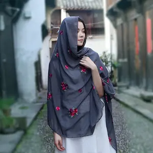 2019 热卖染料纯色 TR 材料围巾女性头巾