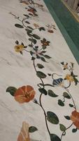 Motifs de fleurs en marbre à jet d'eau, carreaux de sol pour la décoration intérieure