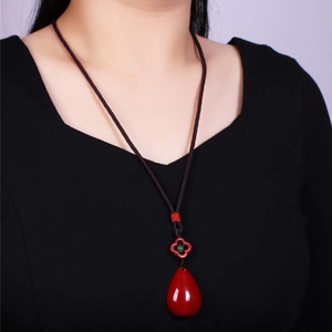 Collana <span class=keywords><strong>con</strong></span> Pendente in <span class=keywords><strong>Corallo</strong></span> Rosso Naturale <span class=keywords><strong>con</strong></span> Corda/Giada/Legno di Sandalo Rosso Lobulare per Donne Collana <span class=keywords><strong>con</strong></span> Fiori Pressati - Product Image 6