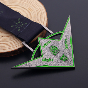 Fábrica de fundición de correr de resplandor en <span class=keywords><strong>el</strong></span> oscuro carrera medallas con cinta - Product Image 4