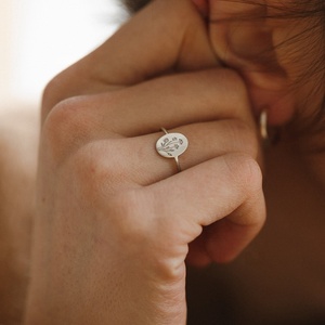 Gioielli Retrò, Nuovissimo Anello Personalizzato <span class=keywords><strong>con</strong></span> Incisione, Placcato in Oro 18k, Design Delicato a Forma di Fiore, Anello <span class=keywords><strong>con</strong></span> <span class=keywords><strong>Nome</strong></span> Economico - Product Image 2