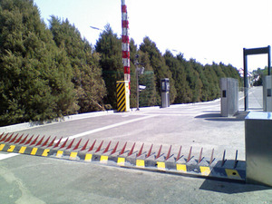 Barrière de sécurité routière à pointes en acier inoxydable A3 entièrement <span class=keywords><strong>automatique</strong></span> télécommandée pour la protection des pneus - Product Image 6