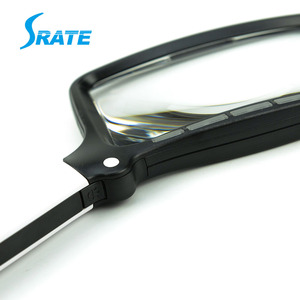 <span class=keywords><strong>Loupe</strong></span> à main avec lumière <span class=keywords><strong>Loupe</strong></span> <span class=keywords><strong>rectangulaire</strong></span> pliable avec lumière LED <span class=keywords><strong>pour</strong></span> lire des cartes des journaux - Product Image 3