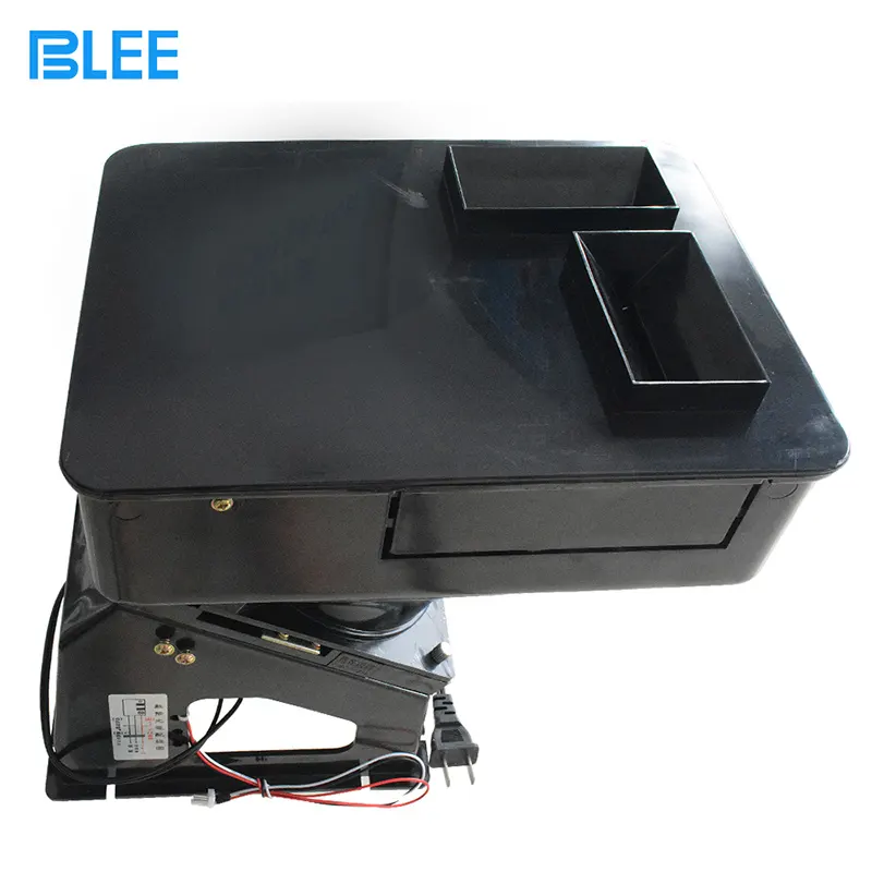 Машина для розлива пластиковых монет с 8 отверстиями и датчиком