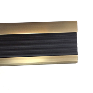 Approvisionnement direct d'usine <span class=keywords><strong>de</strong></span> haute qualité Anti-slip Métal En Aluminium <span class=keywords><strong>Nez</strong></span> <span class=keywords><strong>de</strong></span> <span class=keywords><strong>marche</strong></span> - Product Image 1