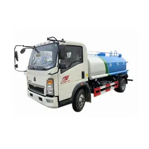 来自成力工厂的RHD howo 4x2 6000升水箱运输bower喷雾送货卡车