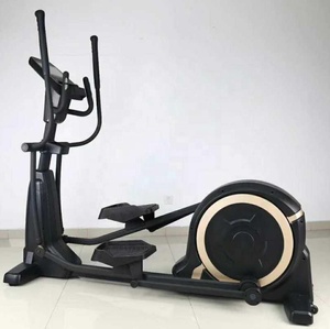 Machine elliptique d'entraîneur croisé de cardio de puissance auto-générante commerciale - Product Image 2