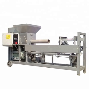 Semi Automatique <span class=keywords><strong>Sciure</strong></span> De Bois Ensachage Machine <span class=keywords><strong>Compost</strong></span> Sac De Remplissage Équipements De Production De Champignons - Product Image 1