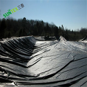 Geomembrana de Polietileno de Alta Densidad (HDPE) de 0.5mm, Tela Tejida de RPE Negra con Tratamiento UV de 250gsm para Revestimiento de Tanques y <span class=keywords><strong>Lagunas</strong></span> - Product Image 1