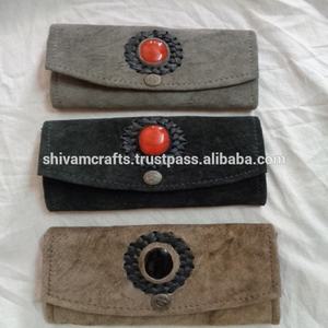 Cuero de ante hecho a mano con piedra trabajo bolsos de mano/monederos para compras al por mayor proveedor de la India - Product Image 1
