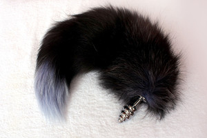 Plug anale a coda di volpe in metallo di piccole dimensioni color argento Plug anale - Product Image 4