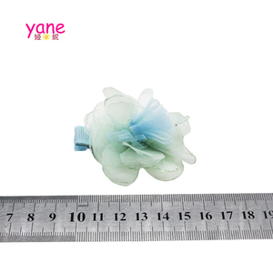 Bleu <span class=keywords><strong>étamine</strong></span> vert pétales polyester fleurs barrette pour sweetgirls - Product Image 2