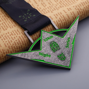 Fábrica de fundición de correr de resplandor en <span class=keywords><strong>el</strong></span> oscuro carrera medallas con cinta - Product Image 3