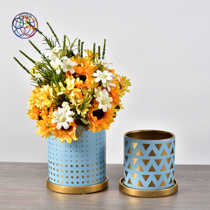 decalcomania d'oro tazza e piattino di ceramica vaso di fiori/decorazione di cerimonia nuziale succulente vasi con oro stand - Product Image 1