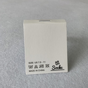 Étiquettes de chaussettes en papier pliables mat, <span class=keywords><strong>carton</strong></span> avec impression personnalisée <span class=keywords><strong>pour</strong></span> vêtements - Product Image 3