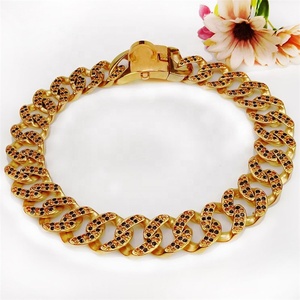 <span class=keywords><strong>Collier</strong></span> de chien <span class=keywords><strong>Bully</strong></span> avec logo de marque personnalisé de luxe en or 18K et acier inoxydable à chaîne épaisse et diamant - Product Image 3