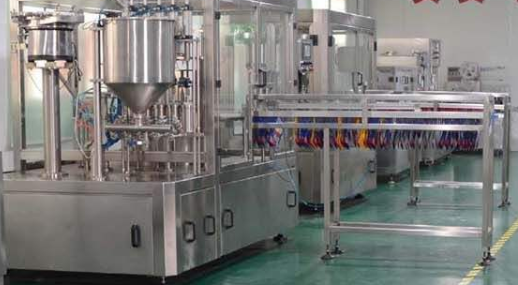 Machine de remplissage de poche de bec de remplissage et d'étanchéité machine Ensachés pâte De Tomate