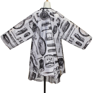 Capes de barbier en tissu Polyester, vêtements de travail pour barbier de haute qualité, pour <span class=keywords><strong>coiffeur</strong></span>, 1 pièce - Product Image 1