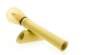 Fouet Matcha en bambou violet foncé de qualité fait à la main pour la cérémonie du thé Matcha avec Logo personnalisé - Product Image 4