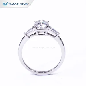 Tianyu personalizado PT950/14k/18K ouro branco anel de 7*8mm almofada corte antiguidade incolor moissanite anel de noivado de ouro de senhora