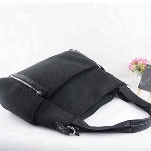 2018 Chine Fournisseur Hobo <span class=keywords><strong>Plage</strong></span> Néoprène Fourre-Tout Sacs Perforé <span class=keywords><strong>Maman</strong></span> Couches Sacs À Main - Product Image 4
