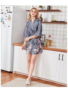 De la mujer <span class=keywords><strong>Kimono</strong></span> corto traje De satén De seda traje De niña traje De fiesta <span class=keywords><strong>bata</strong></span> De baño para las mujeres ropa De dormir - Product Image 5