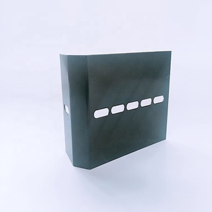 무료 샘플 까만 판금 가공 제작 CNC 구멍을 뚫는 부속/엘리베이터 예비 품목 - Product Image 4