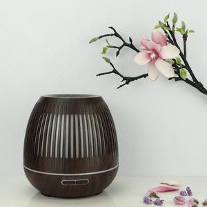 Diffuseur d'huiles essentielles à réglage de l'heure du fabricant à distance, diffuseur de grain de bois foncé de 400ml avec des options de minuterie fantastiques - Product Image 2
