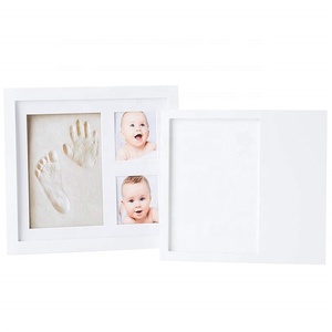 Kit d'<span class=keywords><strong>empreinte</strong></span> de main pour <span class=keywords><strong>bébé</strong></span> et <span class=keywords><strong>cadre</strong></span> de <span class=keywords><strong>photo</strong></span> d'<span class=keywords><strong>empreinte</strong></span> pour les fabricants de filles et de garçons nouveau-nés - Product Image 1
