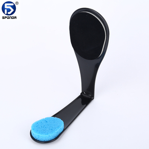 Self Tan applicator with charging pad - Product Image 1
