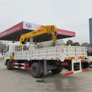 Dongfeng 6,3 toneladas camión montado grúa portador van