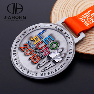 Moldeado personalizado <span class=keywords><strong>oro</strong></span> corriendo Premio niños ganar medalla - Product Image 3