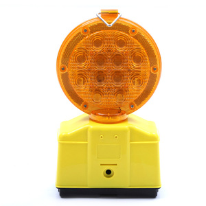 DINGWANG <span class=keywords><strong>TRAFFIC</strong></span> Nouveau design Feu de signalisation de signalisation routière LED étanche jaune-rouge clignotant pour barricade - Product Image 3